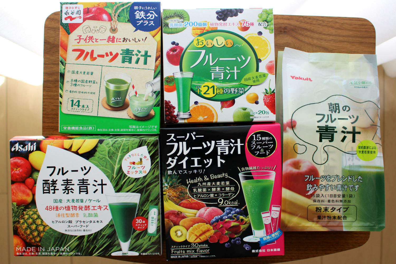 苦いイメージの 青汁 が進化してた 各社 フルーツ青汁 5種類飲み比べ もぐナビニュース もぐナビ 苦いイメージの 青汁 が進化してた 各社 フルーツ青汁 5種類飲み比べ もぐナビニュース もぐナビ
