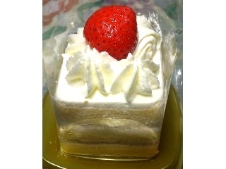 中評価 真四角ショート セブン イレブン いちごのショートケーキ のクチコミ 評価 のあ さん もぐナビ