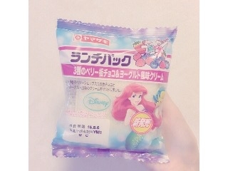 中評価 アリエル可愛いけど味は ヤマザキ ランチパック 3種のベリー板チョコ ヨーグルト風味クリーム のクチコミ 評価 ブロッサムさん もぐナビ