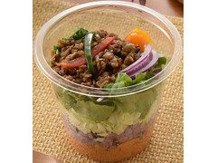 ファミリーマート ガパオライス風サラダ