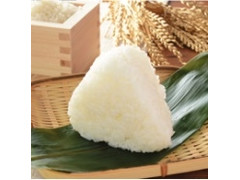 中評価 ローソン おにぎり屋 新潟コシヒカリおにぎり 塩にぎりのクチコミ 評価 カロリー 値段 価格情報 もぐナビ 中評価 ローソン おにぎり屋 新潟コシヒカリおにぎり 塩にぎりのクチコミ 評価 カロリー 値段 価格情報 もぐナビ