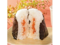 中評価 ローソン おにぎり屋 金しゃりおにぎり いくら醤油漬の感想 クチコミ カロリー 値段 価格情報 もぐナビ 中評価 ローソン おにぎり屋 金しゃりおにぎり いくら醤油漬の感想 クチコミ カロリー 値段 価格情報 もぐナビ