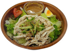 セブン-イレブン 蒸し鶏とシャキシャキ野菜のサラダ 商品写真