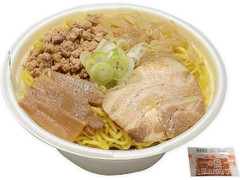 セブン-イレブン すみれ監修 札幌濃厚味噌ラーメン