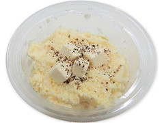 セブン-イレブン 2種チーズのホワイトポテトサラダ 商品写真