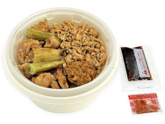 セブン-イレブン 炭火焼き鳥丼 商品写真