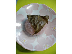 中評価 シャトレーゼ 特撰滋賀羽二重餅の桜餅のクチコミ 評価 カロリー情報 もぐナビ 中評価 シャトレーゼ 特撰滋賀羽二重餅の桜餅のクチコミ 評価 カロリー情報 もぐナビ