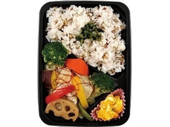 ニューデイズ もち麦雑穀米入りご飯と豚しゃぶ弁当 青しそ仕立てのクチコミ 評価 値段 価格情報 もぐナビ