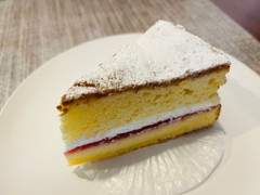 中評価 カフェ ド クリエ ヴィクトリアケーキの感想 クチコミ 商品情報 もぐナビ 中評価 カフェ ド クリエ ヴィクトリアケーキの感想 クチコミ 商品情報 もぐナビ