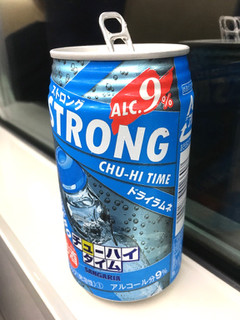 中評価 辛口ラムネ サンガリア チューハイタイム ストロング ゼロ ドライラムネ のクチコミ 評価 レビュアーさん もぐナビ 中評価 辛口ラムネ サンガリア チューハイタイム ストロング ゼロ ドライラムネ のクチコミ 評価 レビュアーさん もぐナビ