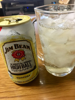 高評価 缶入りハイボールは缶飲みがグラス飲みでも氷は入れない方がいいかも サントリー ジムビーム ハイボール のクチコミ 評価 ビールが一番さん もぐナビ 高評価 缶入りハイボールは缶飲みがグラス飲みでも氷は入れない方がいいかも サントリー ジムビーム ハイボール のクチコミ 評価 ビールが一番さん もぐナビ