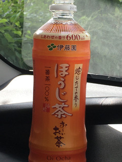 中評価 香ばしい香りが好みです 伊藤園 お いお茶 ほうじ茶 2019年 春限定パッケージ のクチコミ 評価 ビールが一番さん もぐナビ
