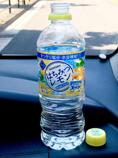 中評価 今日の熱中症対策ははちみつレモン天然水で サントリー はちみつレモン サントリー天然水 のクチコミ 評価 ビールが一番さん もぐナビ 中評価 今日の熱中症対策ははちみつレモン天然水で サントリー はちみつレモン サントリー天然水 のクチコミ 評価 ビールが一番さん もぐナビ