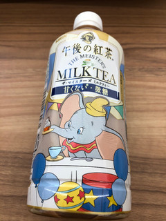 中評価 午後の紅茶 Kirin 午後の紅茶 ザ マイスターズ ミルクティー ディズニーパーティーデザインボトル のクチコミ 評価 まりこさん もぐナビ 中評価 午後の紅茶 Kirin 午後の紅茶 ザ マイスターズ ミルクティー ディズニーパーティーデザインボトル のクチコミ 評価 まりこさん もぐナビ