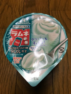 中評価 お風呂アイス フローズンラムネ 森永製菓 フローズンラムネ のクチコミ 評価 ねこねこりんさん もぐナビ