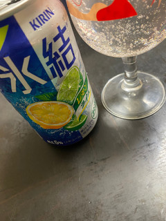 「KIRIN 氷結 レモンライム 缶500ml」のクチコミ画像 by Mtn_mogmogさん