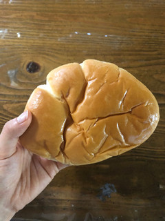 中評価 定番クリームパン 冷凍 焼きが最高 ヤマザキ 高級クリームパン のクチコミ 評価 ぐっちーずさん もぐナビ