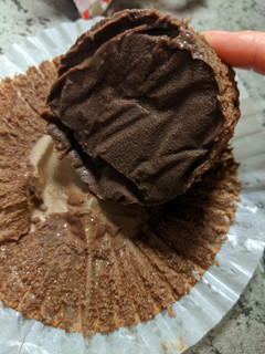 「プレシア 生食感ミルクチョコラーデ 1個」のクチコミ画像 by ゅぃぽんさん