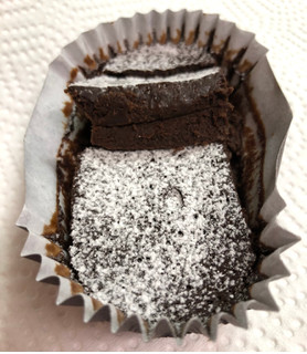 「ローソンストア100 チョコ好きのガトーショコラ」のクチコミ画像 by SANAさん