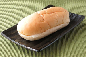焼き目が薄く、白っぽい生地。
