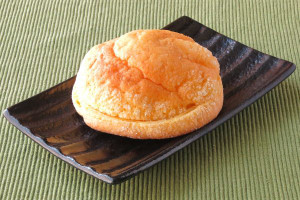 こんもり丸い姿にザラっとした肌。