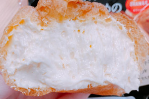 じゅわっと溢れるホイップクリームがたまらない♡『シュークリーム』のトレンド「食べたい」人気ランキングTOP3