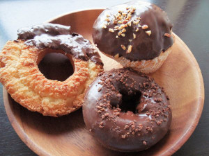 ミスドのチョコ系3種を凍らせてみた 1番おいしいのはど れだ もぐナビニュース もぐナビ