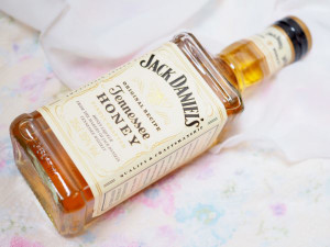 あったかアレンジ ホットで飲む ジャックダニエル テネシーハニー が染み渡る もぐナビニュース もぐナビ