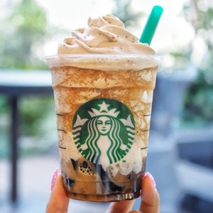 スタバ新作フラペチーノ 上から下までコーヒー尽くしのビバレッジ もぐナビニュース もぐナビ