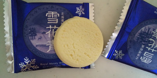 ほろりとかがやくブルーホワイト月 ェ 青華堂 雪花青 のクチコミ 評価 あんしぇろーずdeまんまるちょこさん もぐナビ ほろりとかがやくブルーホワイト月 ェ 青華堂 雪花青 のクチコミ 評価 あんしぇろーずdeまんまるちょこさん もぐナビ