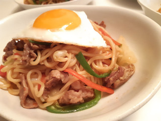 マルちゃん焼きそばに期間限定「醤油とんこつ」！醤油ベースにとんこつ風味が食欲をそそる♪ | 池藤友彦のグルメブログ