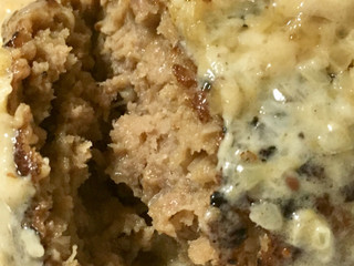 中評価 滝沢ハム 黒と黒のハンバーグ 滝沢ハム 黒と黒のハンバーグ ホワイトマスタードソースのクチコミ 評価 商品情報 もぐナビ