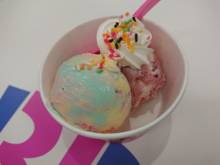 高評価 ゆめかわいい虹色だけど食べやすかった サーティワン シーズンフレーバー のクチコミ 評価 カスタード ホイップさん もぐナビ 高評価 ゆめかわいい虹色だけど食べやすかった サーティワン シーズンフレーバー のクチコミ 評価 カスタード ホイップさん もぐナビ