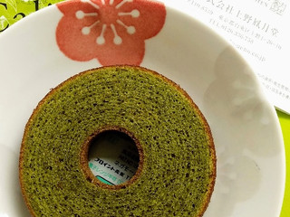 中評価 上野風月堂 バウムクーヘン抹茶のクチコミ 評価 商品情報 もぐナビ 中評価 上野風月堂 バウムクーヘン抹茶のクチコミ 評価 商品情報 もぐナビ