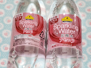 高評価 トップバリュ ベストプライス ｓｐａｒｋｌｉｎｇ ｗａｔｅｒ 炭酸水 アセロラのクチコミ 評価 商品情報 もぐナビ