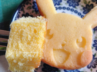 中評価 第一パン ピカチュウのパウンドケーキ バター味のクチコミ 評価 カロリー情報 もぐナビ