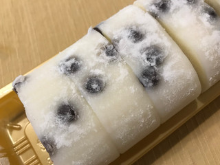 高評価 塩豆大福 ロールケーキ ローソン 塩豆大福仕立てのもち食感ロール のクチコミ 評価 こめこさん もぐナビ 高評価 塩豆大福 ロールケーキ ローソン 塩豆大福仕立てのもち食感ロール のクチコミ 評価 こめこさん もぐナビ