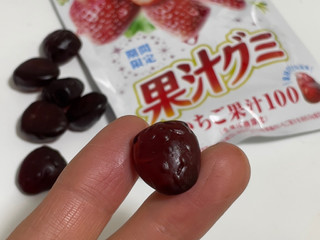 meiji 果汁グミ ぶどう ダークチェリー マスカット みかん 236袋 絶対