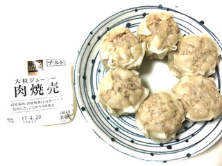 高評価 ジューシーで美味しい ホソヤコーポレーション ライフ プレミアム 大粒ジューシー 肉焼売 のクチコミ 評価 レビュアーさん もぐナビ