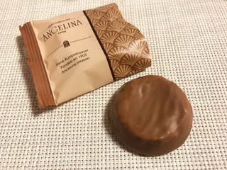 高評価 マロンがふんわり 珍しい形の焼き菓子 アンジェリーナ マロンサンドショコラ のクチコミ 評価 やにゃさん もぐナビ