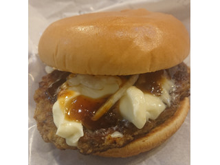 中評価 モスバーガー とびきりハンバーグサンド とびきりチーズ 北海道産ゴーダチーズ使用のクチコミ 評価 カロリー 値段 価格情報 もぐナビ