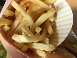 中評価 冷める前に マクドナルド マックフライポテト S のクチコミ 評価 ドライマンさん もぐナビ 中評価 冷める前に マクドナルド マックフライポテト S のクチコミ 評価 ドライマンさん もぐナビ