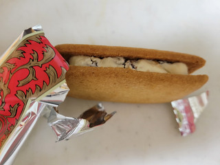 ナンバーワンお土産カロリーモンスター ェ 六花亭 マルセイバターサンド のクチコミ 評価 あんしぇろーずdeまんまるちょこ さん もぐナビ ナンバーワンお土産カロリーモンスター ェ 六花亭 マルセイバターサンド のクチコミ 評価 あんしぇろーずdeまんまるちょこ さん もぐナビ