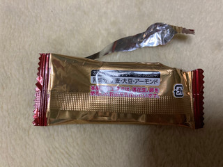 高評価 うまいっ 有楽製菓 ブラックサンダーミニバー アーモンド ヘーゼルナッツ のクチコミ 評価 まみぃーさん もぐナビ 高評価 うまいっ 有楽製菓 ブラックサンダーミニバー アーモンド ヘーゼルナッツ のクチコミ 評価 まみぃーさん もぐナビ