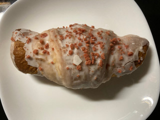 中評価 イチゴが香り美味しいです セブン イレブン ストロベリーショコラクロワッサン のクチコミ 評価 まみぃーさん もぐナビ