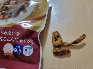 しっかりかみかみ甘香ばしひょろり ェ ローソン くずきりみたいな黒蜜きなここんにゃくグミ のクチコミ 評価 レビュアーさん もぐナビ しっかりかみかみ甘香ばしひょろり ェ ローソン くずきりみたいな黒蜜きなここんにゃくグミ のクチコミ 評価 レビュアーさん もぐナビ