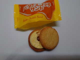 中評価 もう少し風味がよいといいな ブルボン バタースコッチサンド のクチコミ 評価 らーたんさん もぐナビ 中評価 もう少し風味がよいといいな ブルボン バタースコッチサンド のクチコミ 評価 らーたんさん もぐナビ