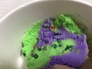 中評価 サーティワン シーズンフレーバー ロックンポップスワール キッズのクチコミ 評価 カロリー情報 もぐナビ 中評価 サーティワン シーズンフレーバー ロックンポップスワール キッズのクチコミ 評価 カロリー情報 もぐナビ