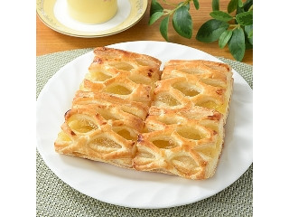 ファミマ・ベーカリー 国産りんごのアップルパイ