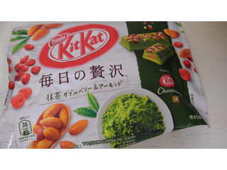 中評価 ネスレ キットカット 毎日の贅沢 ストロベリーチーズケーキ仕立てのクチコミ 評価 商品情報 もぐナビ